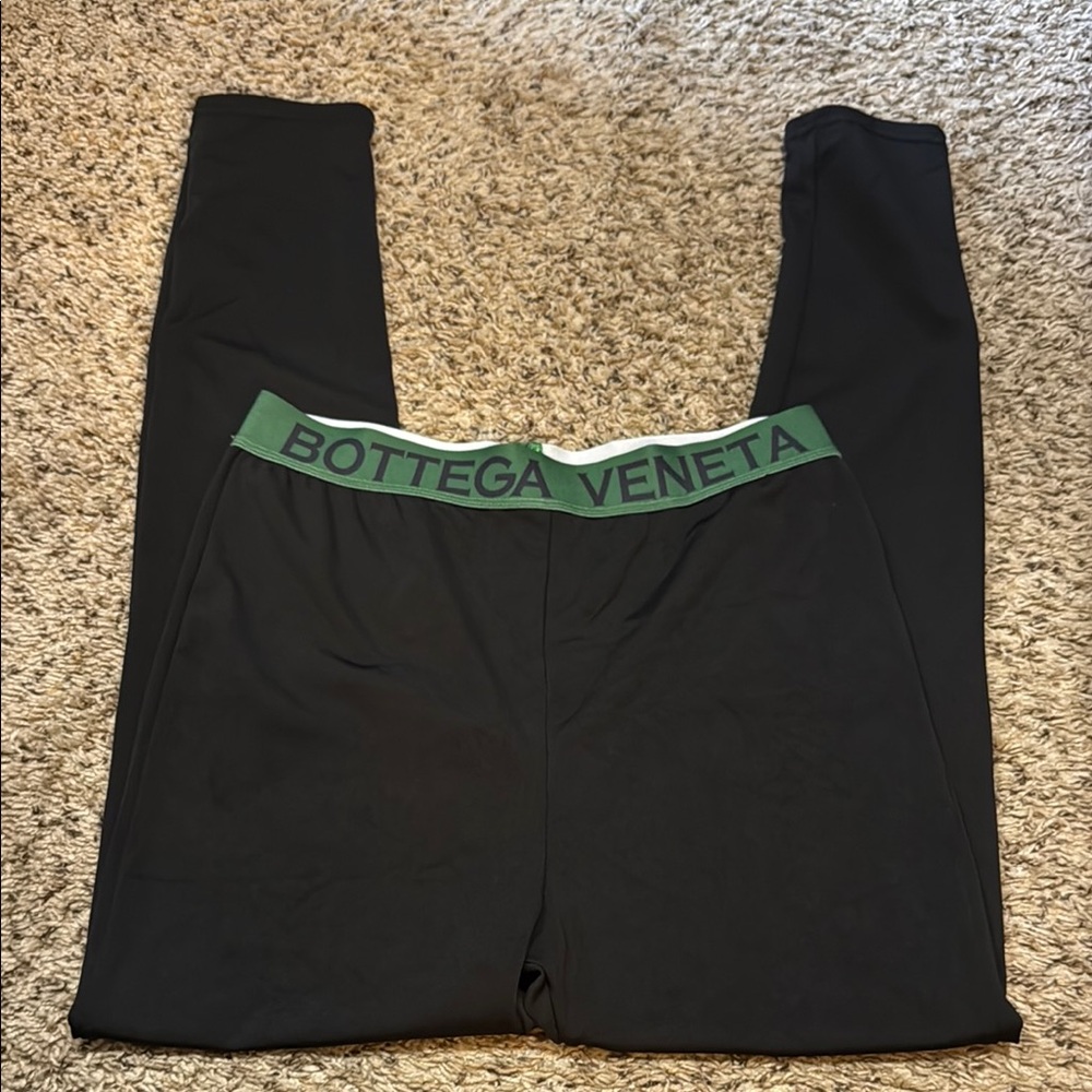 Bottega Veneta Black and Green Leggings with Stretch Fit
